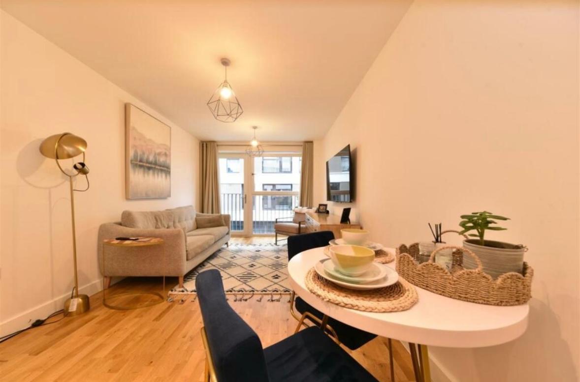 Mulberry House Appartement Stevenage Buitenkant foto